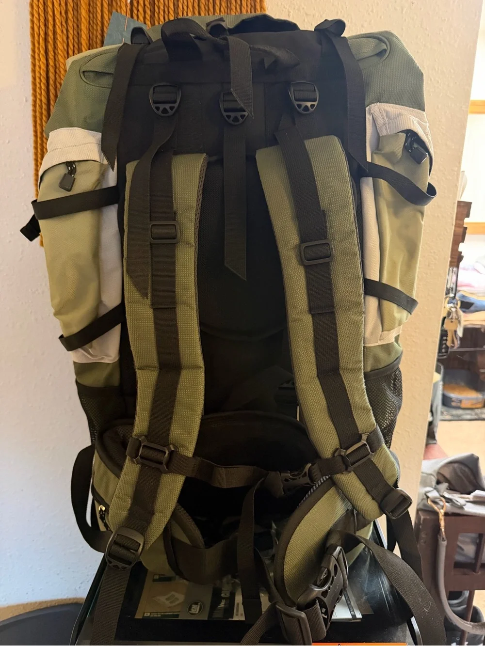 SwissGear Olive Green and Black Men's Outdoor Backpack